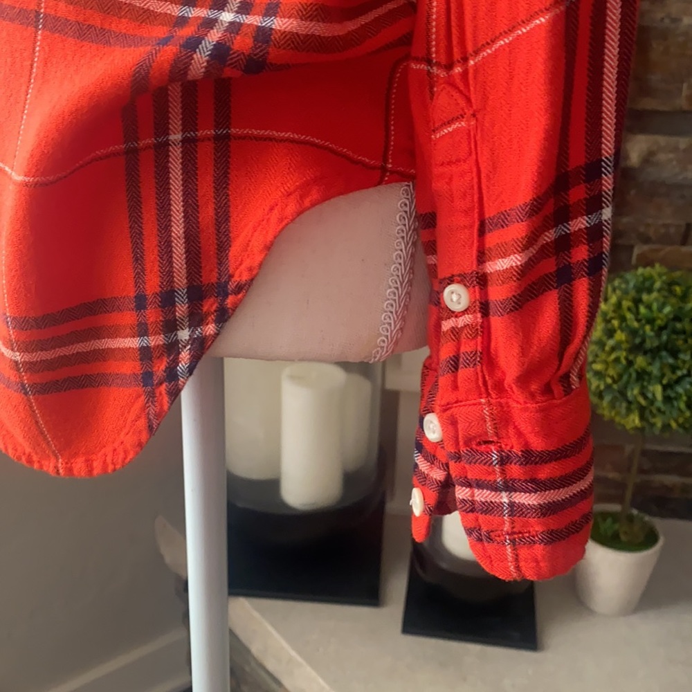 🍁Hello Fall 🍁 Soft Linen Button Down Flannel 🍁 - Picture 4 of 9